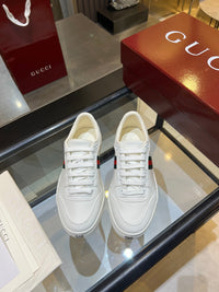 Stretch Low Top Trainers