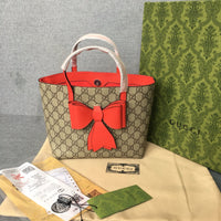 Supreme Tote