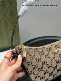 Lady Lunetta Small Shoulder Bag