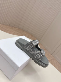 Dioract Sandals
