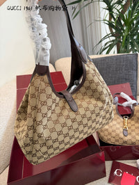 Mercato Tote Bag