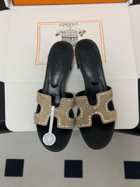 Oasis Sandals