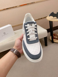 G Move Sneakers
