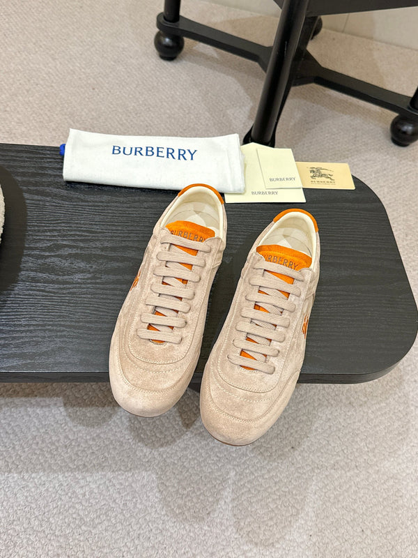Knight Runner Sneakers