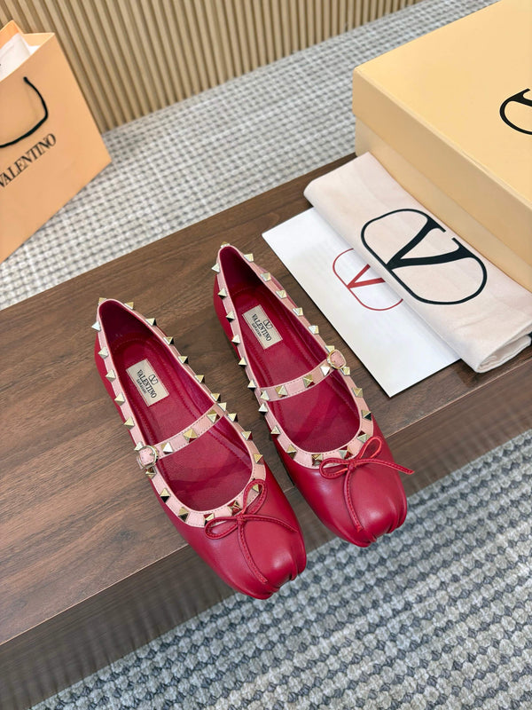 Garavani Mary Jane Rockstud Ballerinas