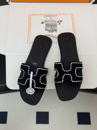 Oasis Sandal