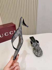 Vittoria Thong Sandals