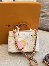 Vanity Chain Pouch