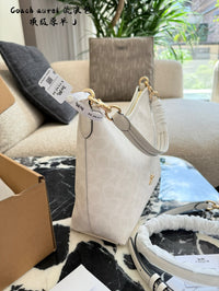 Laurel Shoulder Bag