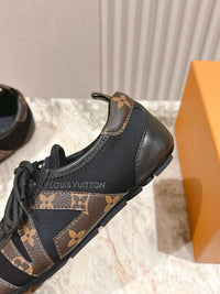 Sneakerina Sneakers