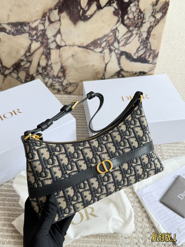 Montaigne Hobo Mini Bag
