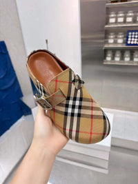 Urchin Clogs