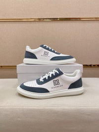 G Move Sneakers