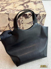 Icare Maxi Tote