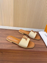 Capri Flat Mules