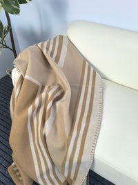 H Deco Blanket