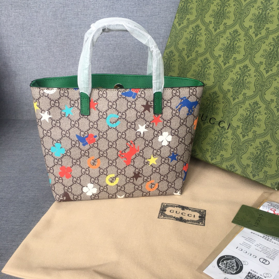 Supreme Tote