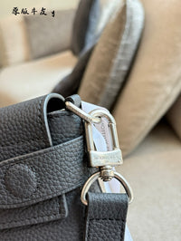 Steamer Crossbody