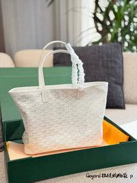 Artois PM Tote Bag