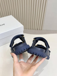 Dioract Sandals
