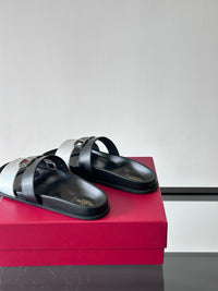 Garavani VLogo Calf Leather Slides