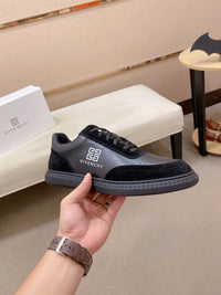 G Move Sneakers