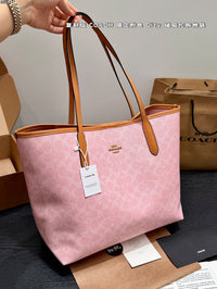 City Tote Bag
