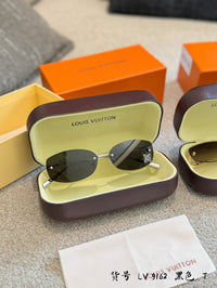 LV9162 Sunglasses