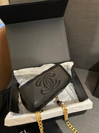 Vanity Case with Chain