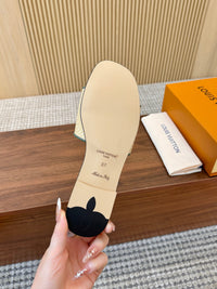 Capri Flat Mules