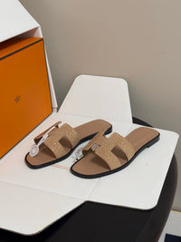 Oasis Sandals