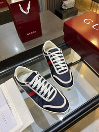 Stretch Low Top Trainers