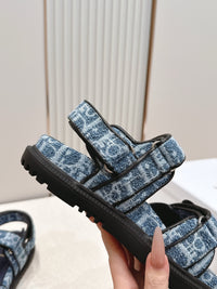 Dioract Sandals