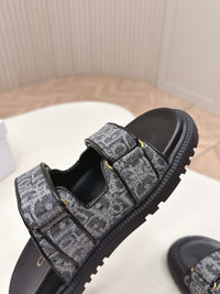 Dioract Sandals