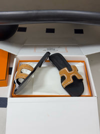 Oasis Sandal