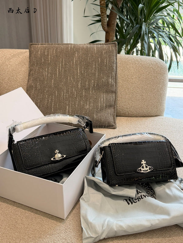 Louise Crossbody Bag