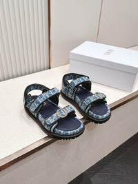 Dioract Sandals