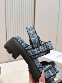 Dioract Sandals