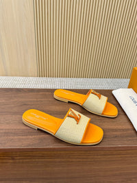 Capri Flat Mules