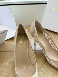 Adiorable Pumps