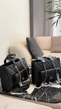 Large Casual Pocket Tote