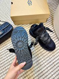 Lowmel Sneakers