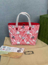 Supreme Tote