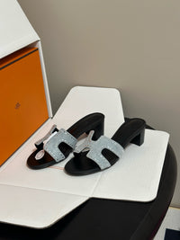 Oasis Sandals