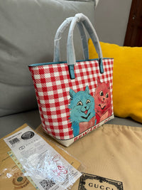 Supreme Tote