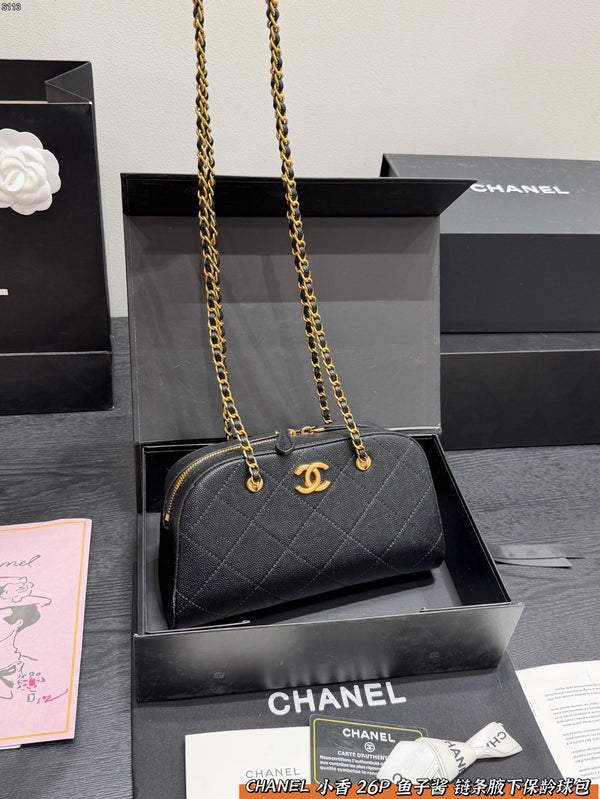 26P Vanity Chain Bag