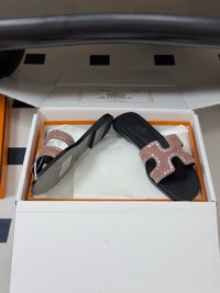 Oasis Sandal