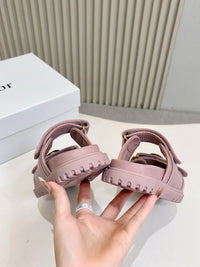 Dioract Sandals