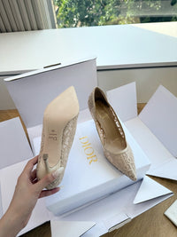 Adiorable Pumps