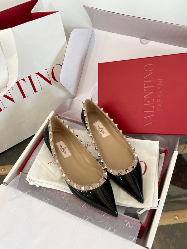 Garavani Rockstud Ballet Flats